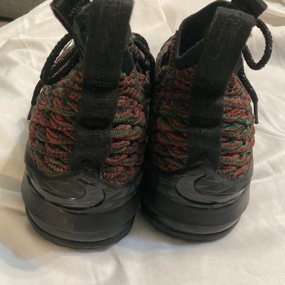 Lebron James black history special edition basketball shoes size 6Y - Picture 5 of 14